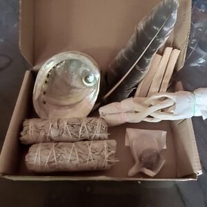 Bad vibes around after Christmas - SMUDGE Abalone Smudging Broadcasting Kit